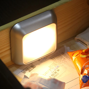 마그넷 LED 웜색 센서등(실버) 거실 침실 무드등